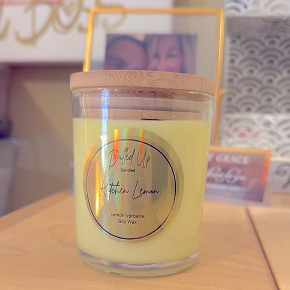 7oz Kitchen Lemon Scented Soy Wax Candle - Picture 3 of 4